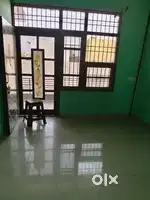 To room set for rent
