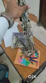 Saxophone with no damage.. It is very good, You'll love it for sure..