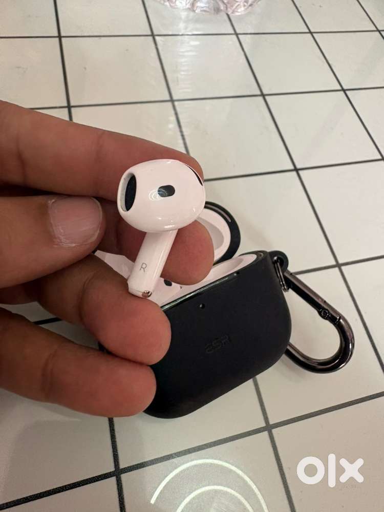 Airpods 4 - Excellent Condition (Warranty Valid Yill Oct 2026)