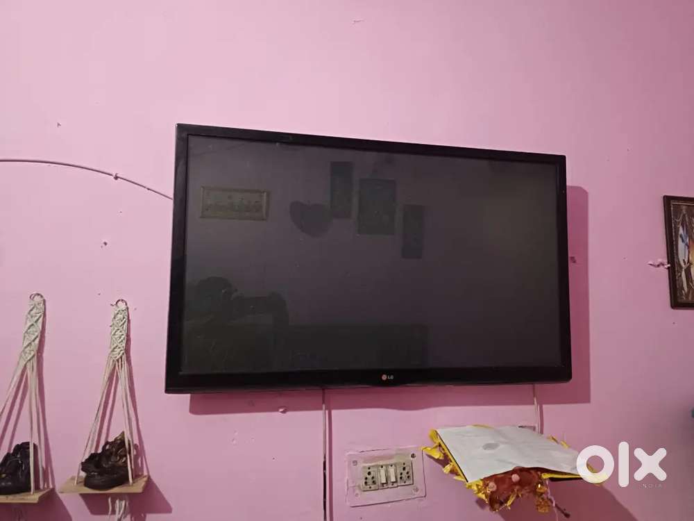 LG PLAZMA TV MODEL NO. 42PN4500-TA