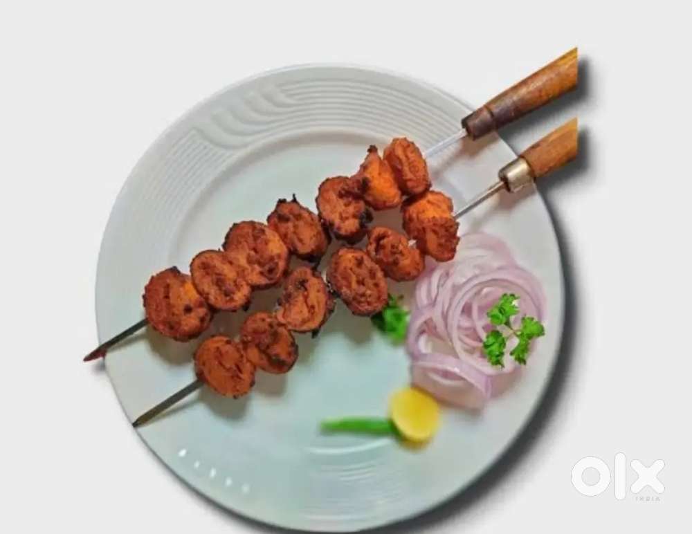 Chaap aur egg roll burje amlet banane ke liye ladke ki jarurat hai