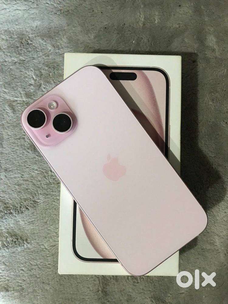 Selling Brand New 15 Good Condition,97% Battery ,Variant 128GB.  Warra