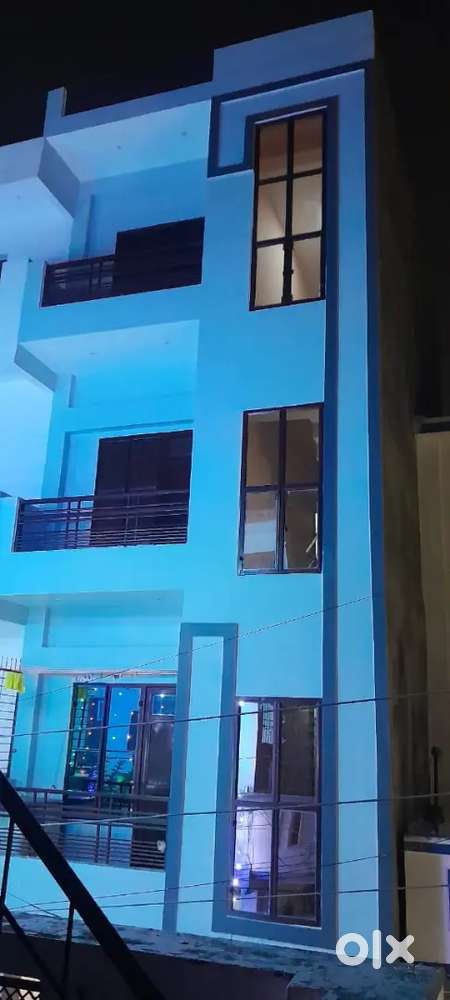 Single room available on rent