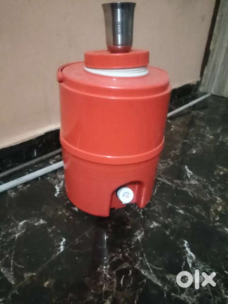 10 litres hot & cold jag