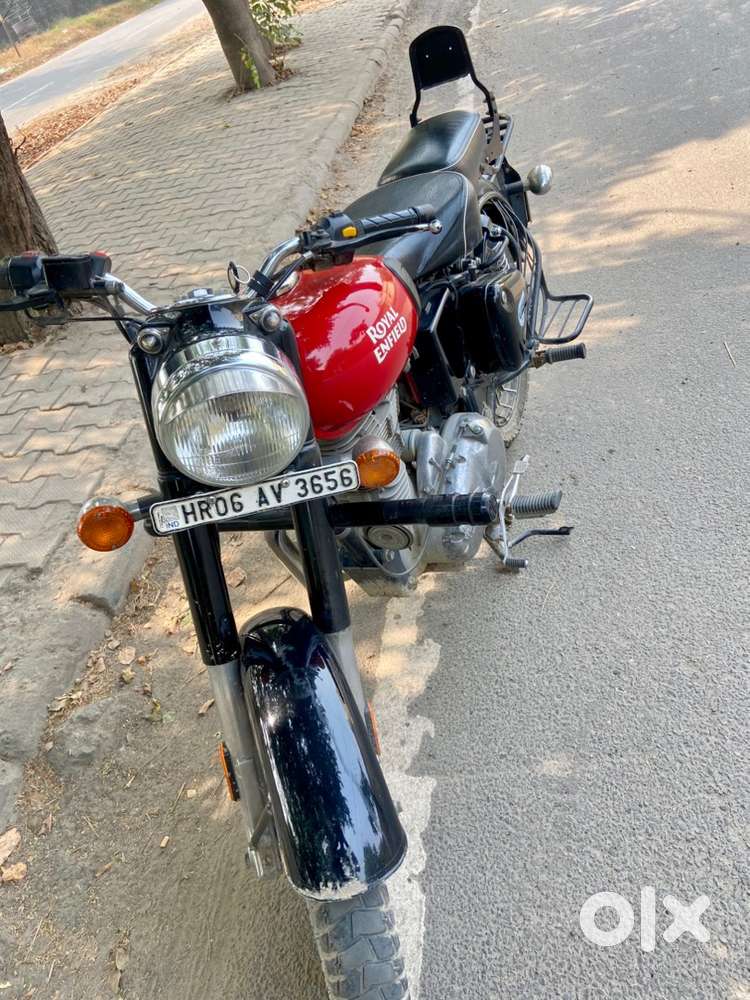 Classic 350 cc ABS. Redditch red