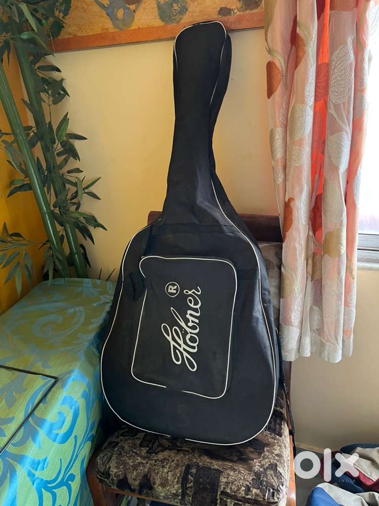 Unused Hofner guiter