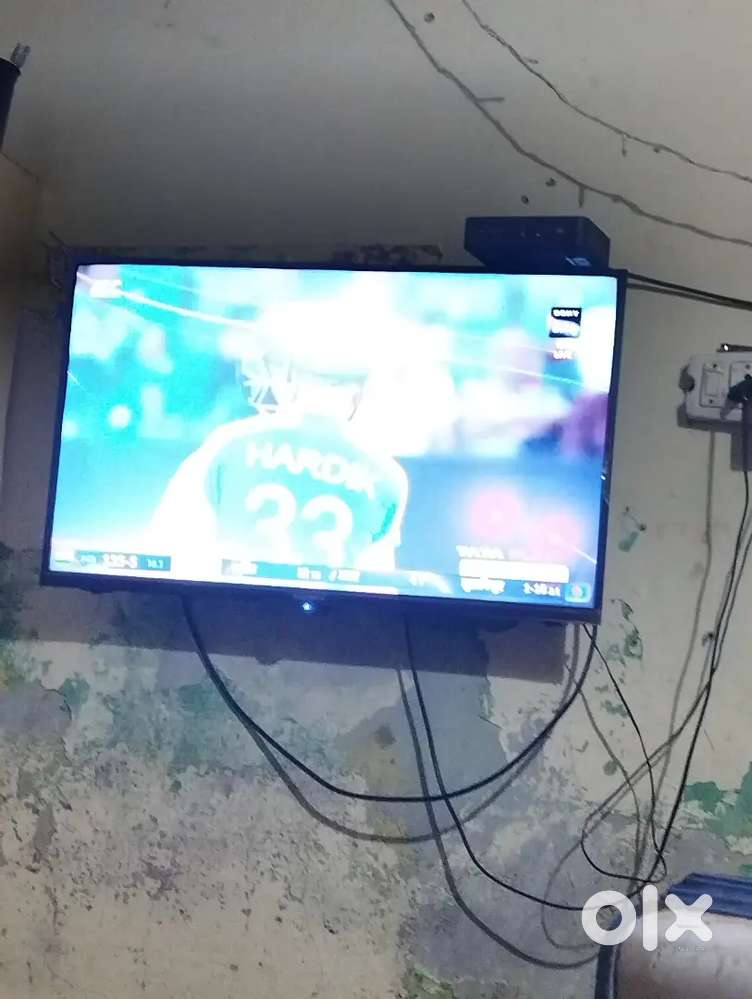 Crown Led Full Hd Smart 32 Inch