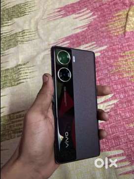 Vivo v29e 5g. 1year old. Bill box original charger sb h.