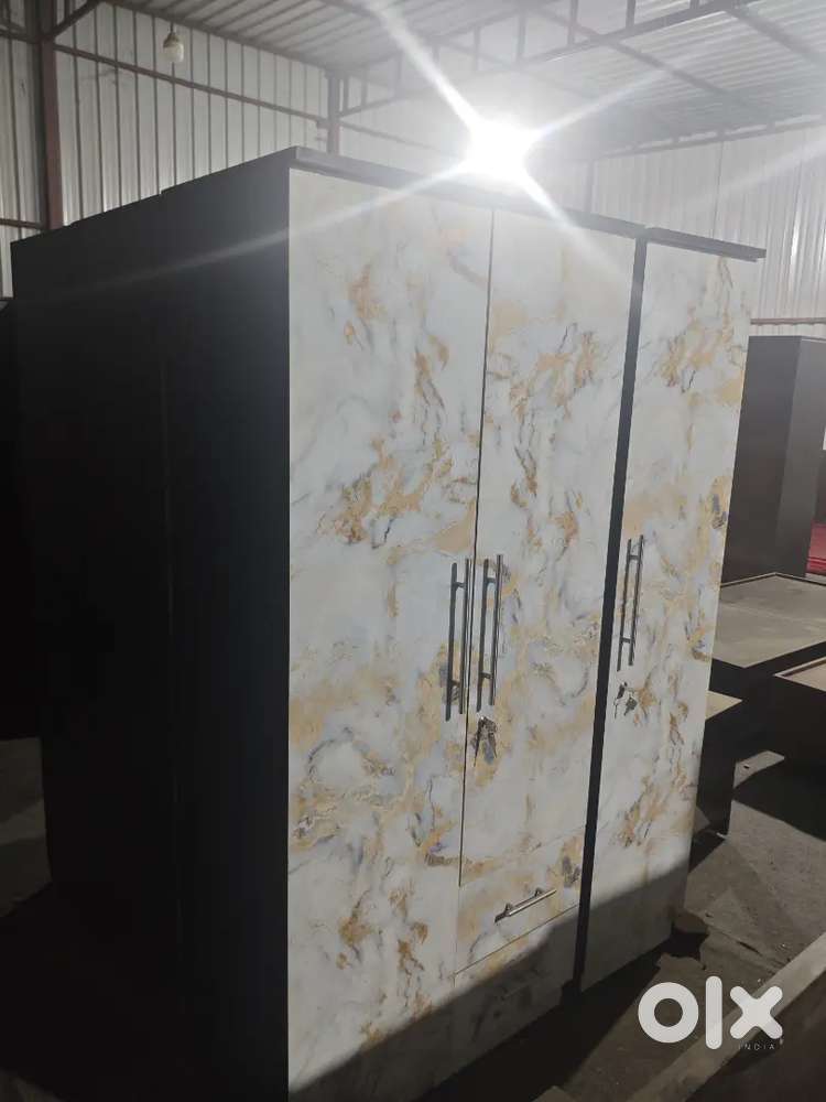 3 door Cupboard for sale in Wholesale rates