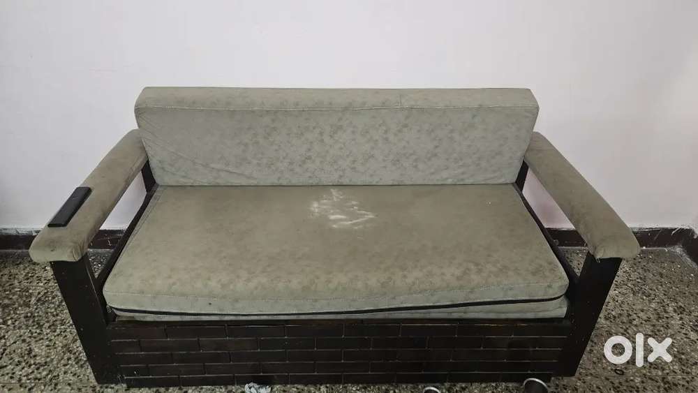 3 seater sofa