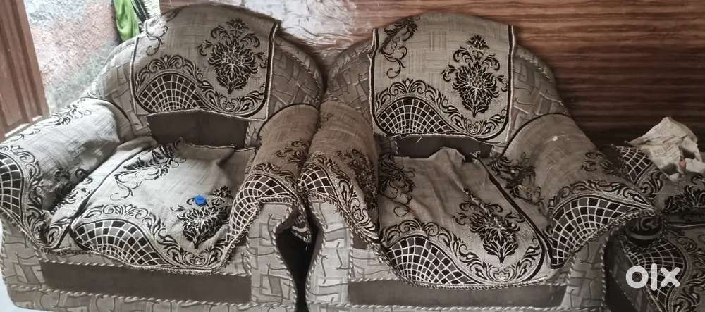 5 seater sofa saaf conditioner