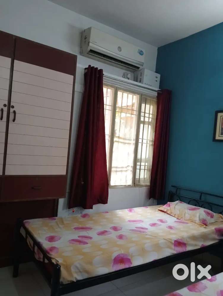 1BHK A/C FULLY FURNISHED HOUSE RENT DAMANA SQUARE