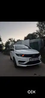 Tata Tiago 2024 Petrol 8000 Km Driven well maintained scratchless