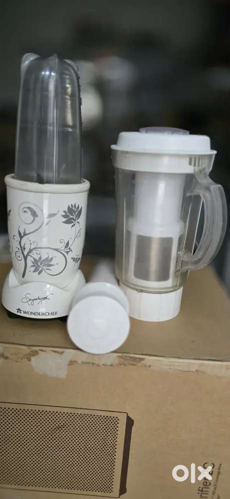 WONDERCHEF mixer grinder guicer