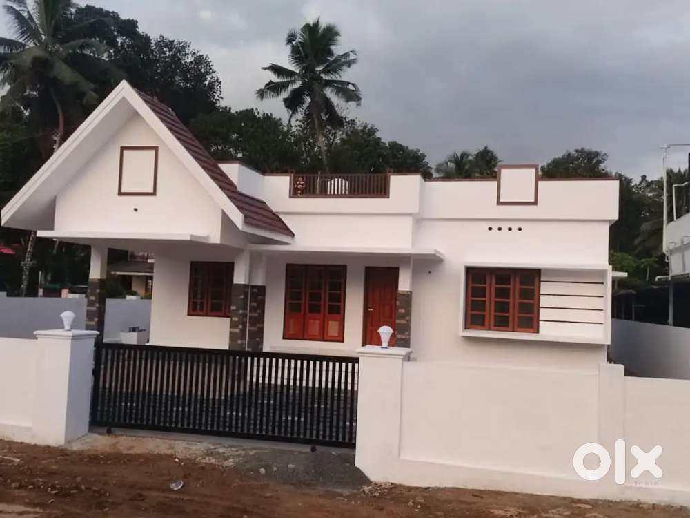 ഏറ്റുമാനൂർ 7 cent 3 bedroom house.60 .lakh .