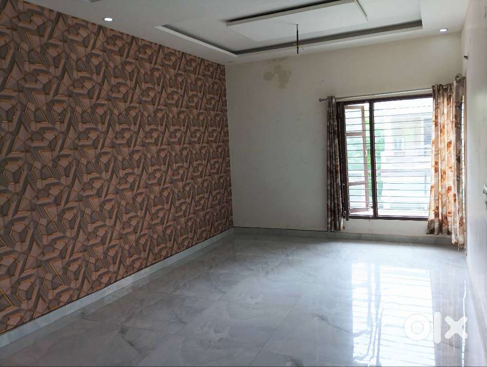 Spacious 2 BHK independent floor for families only