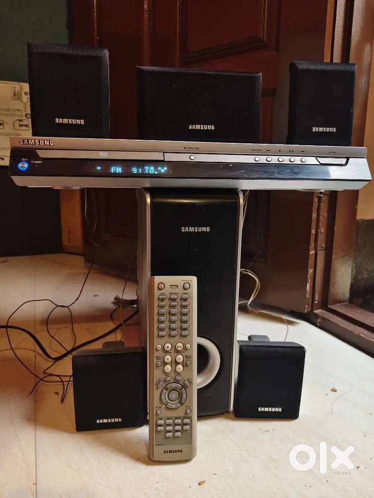 SAMSUNG 5.1 HOME THEATRE FM AUX VERY GOOD CONDITION WITH REMOTE