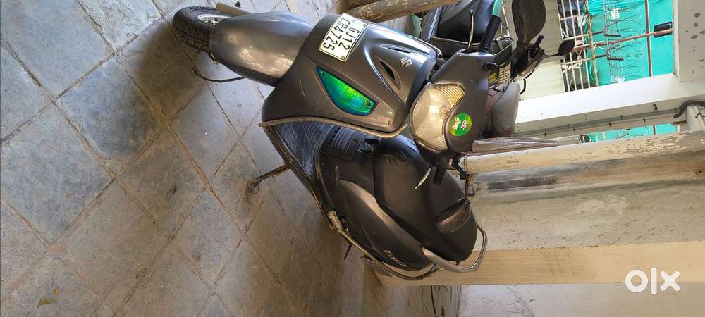 Sell Access 125 Grey Colour