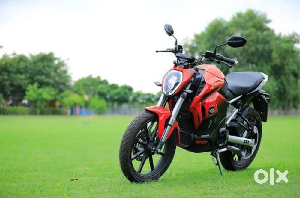 Revolt Rv 400 ev superbike