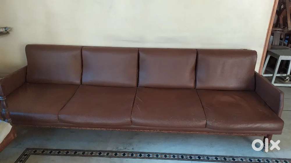 10 Seaters Sofa set Made with Original pure SAG WOODEN & Ledhar cover