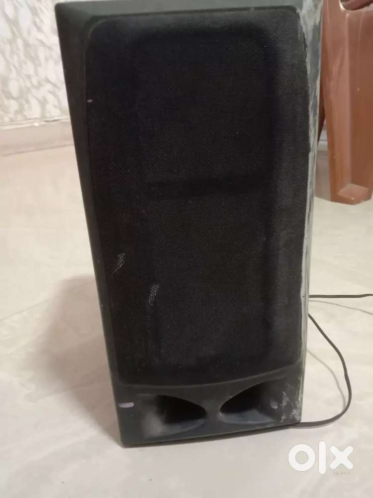 2 Speakers in working condition