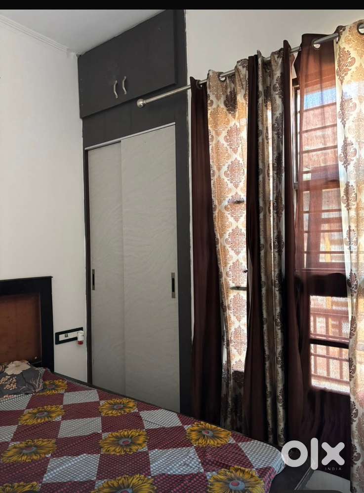 6000 rent only--Need one roommate in 2Bhk flat rent independent