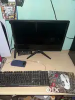 Gaming pc 22 inch monitor keyboard and mouse