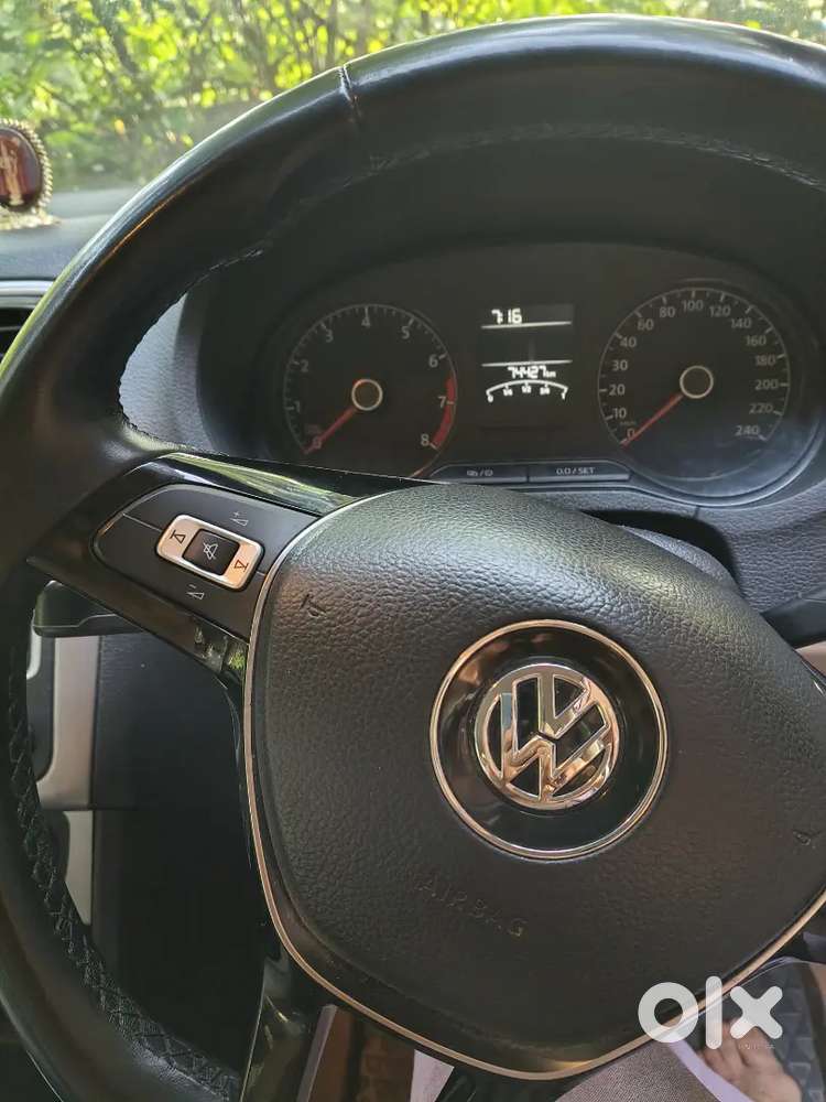 Volkswagen Polo 2015 Petrol Well Maintained, single owner