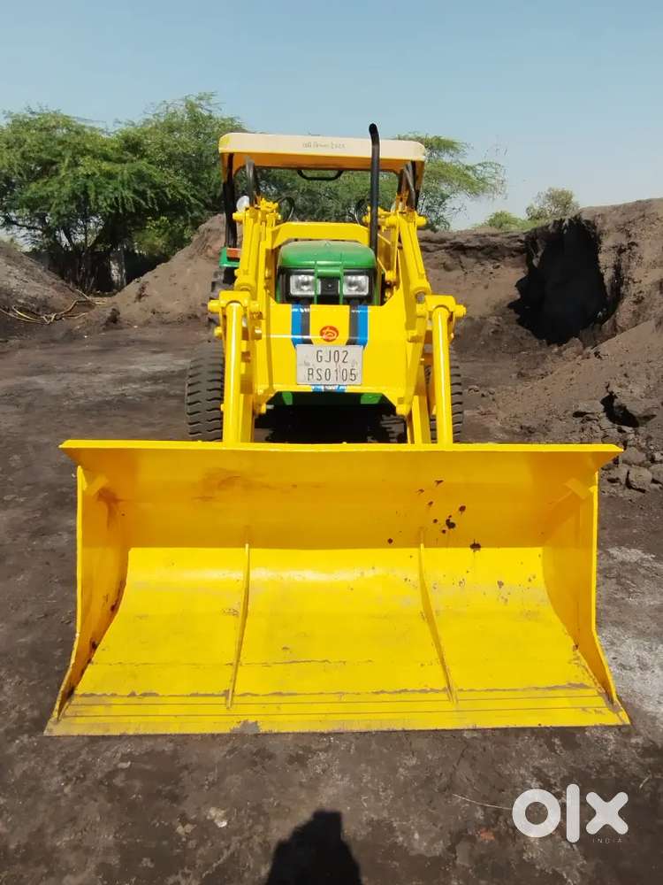 Tractor 5310 (2017) Loader 2024 2400 Hrs.