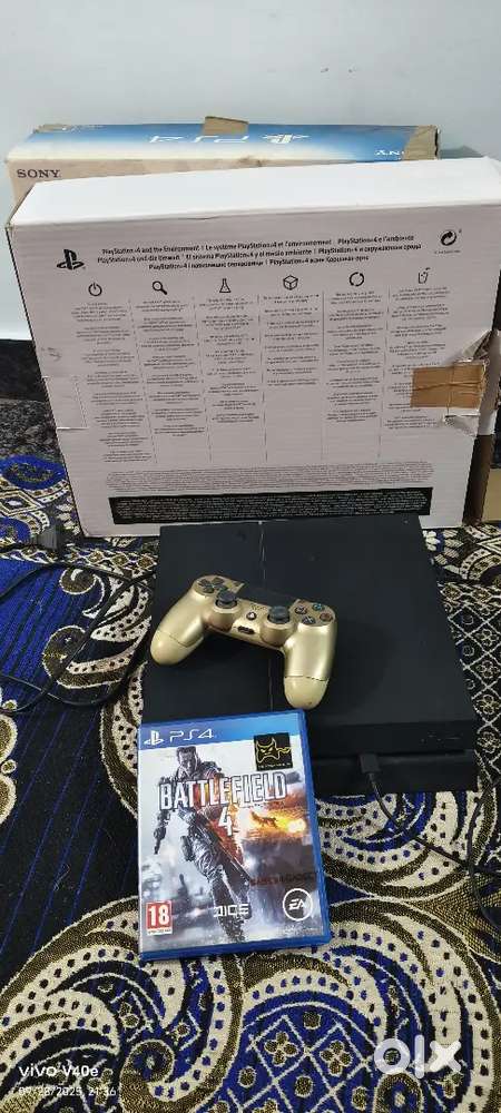 Ps4 1 Tb with two controller