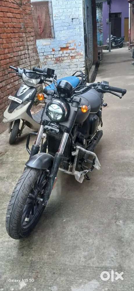 First' owner well maintained screch less shadow black new condition