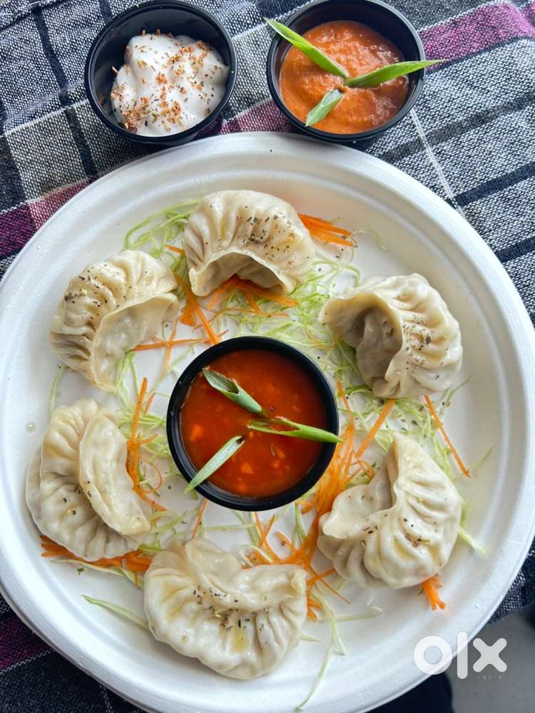 Momo karigar required