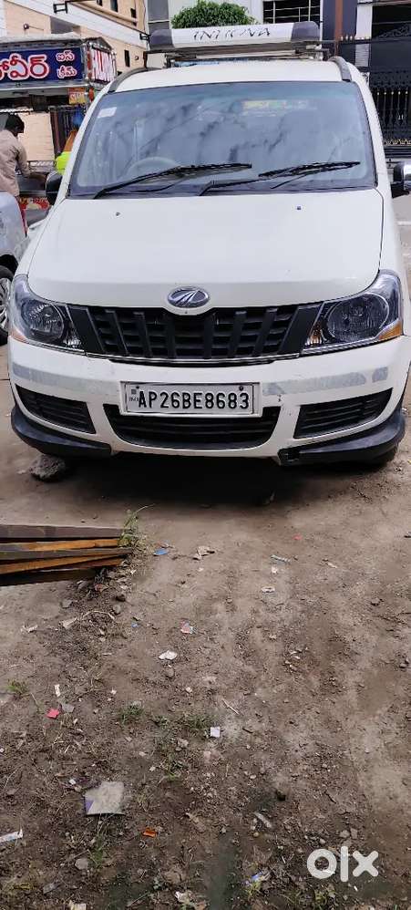 Mahindra Xylo 2015