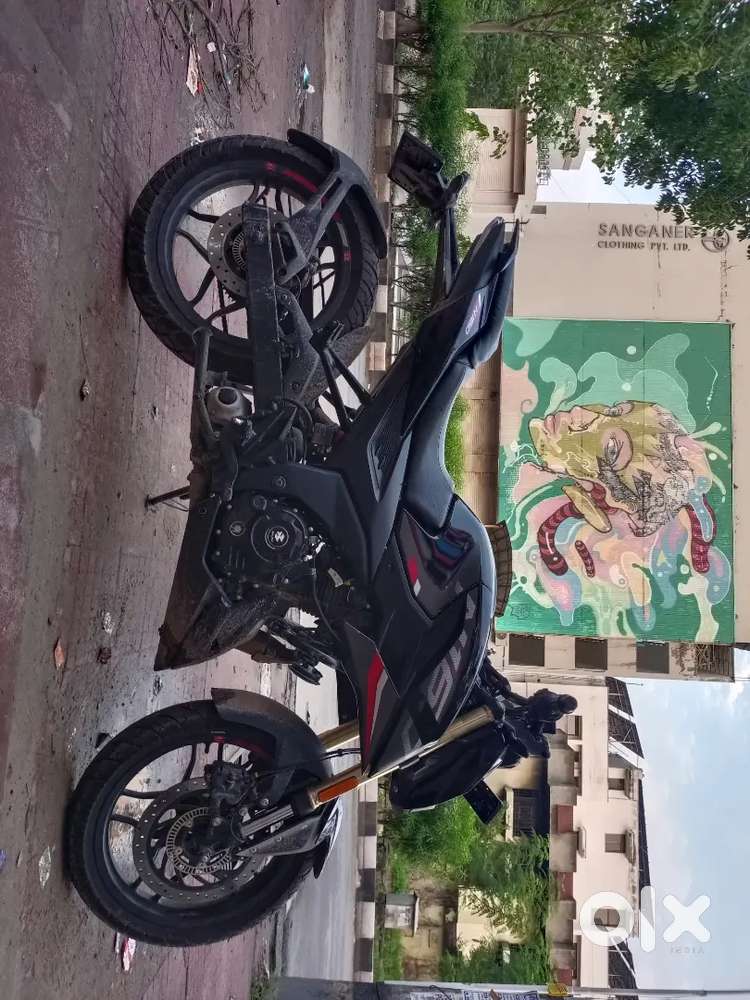 Pulsar N160 Top Model – Only 2800 km – Excellent Condition