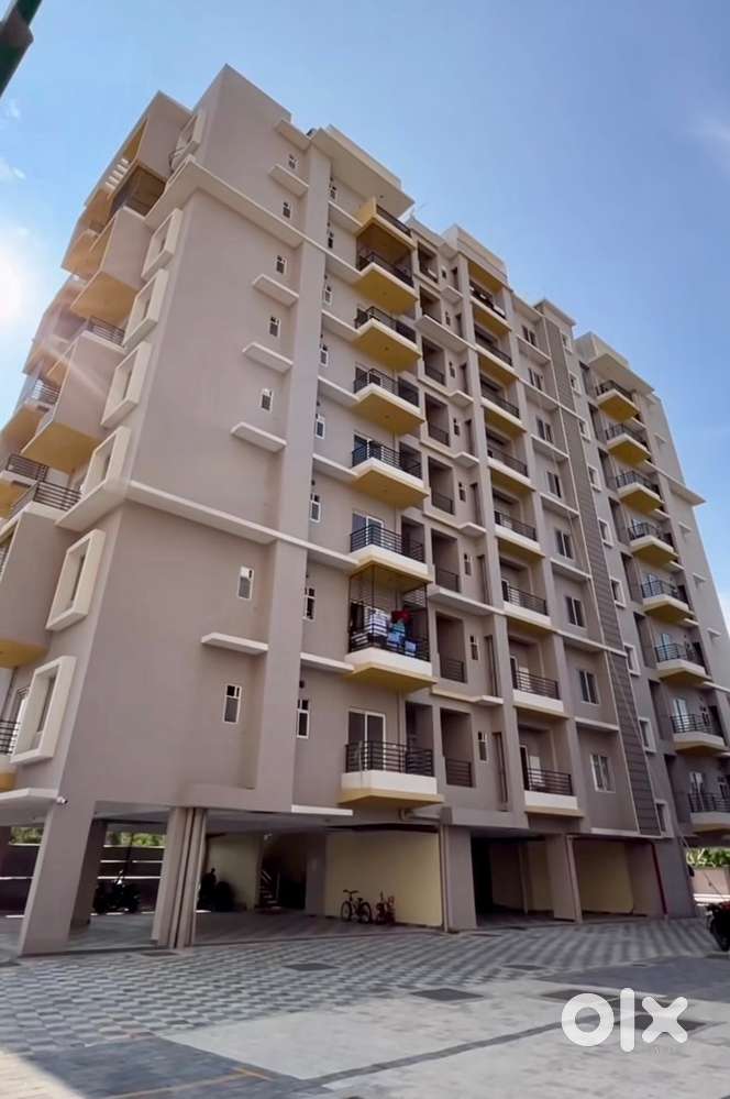 Ready to move 3BHK for immediate sale.