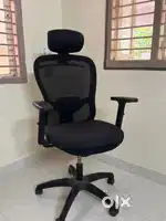 Ergonomic Office Chair – Comfortable & Adjustable (Great Condition)