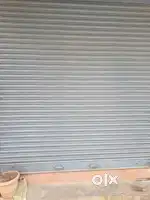 Any shops for rent