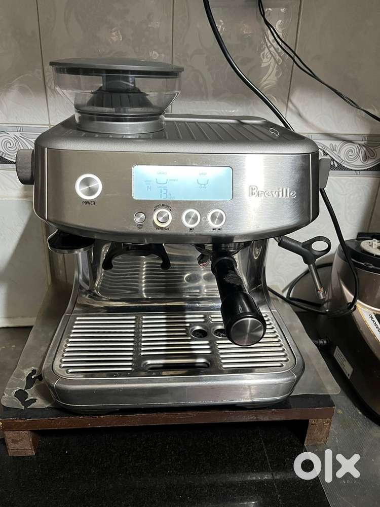 Brevielle Barista Pro Coffee Espresso Machine With 2 Portafilter