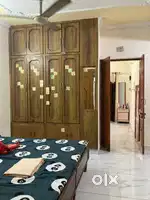 Owner free Independent 2 room set furnished boys/girls sector 41