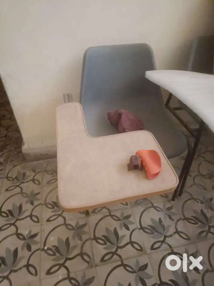 Chair for classes