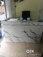 Cash counter with computer tabel