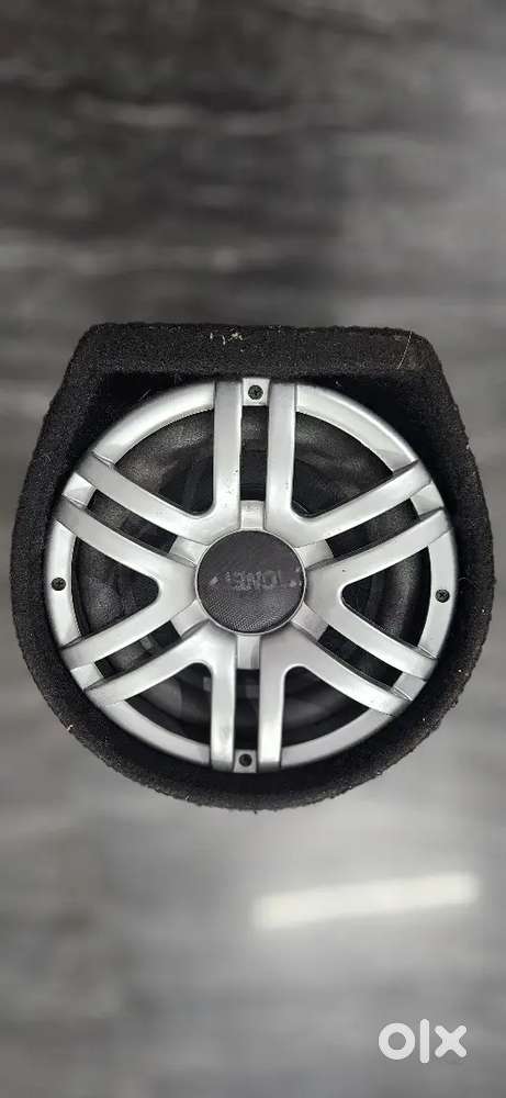 Subwoofer 8 inch good condition urgent sale