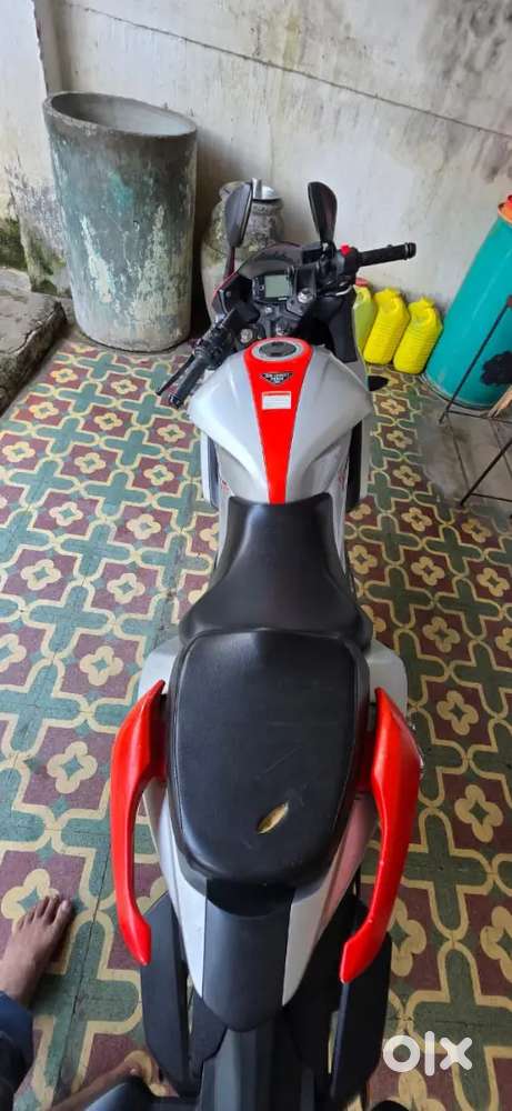 Suzuki Gixxer
