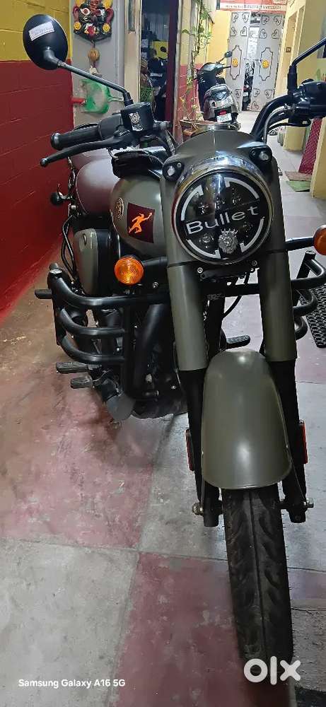 Royal Enfield classic 350 very good condition