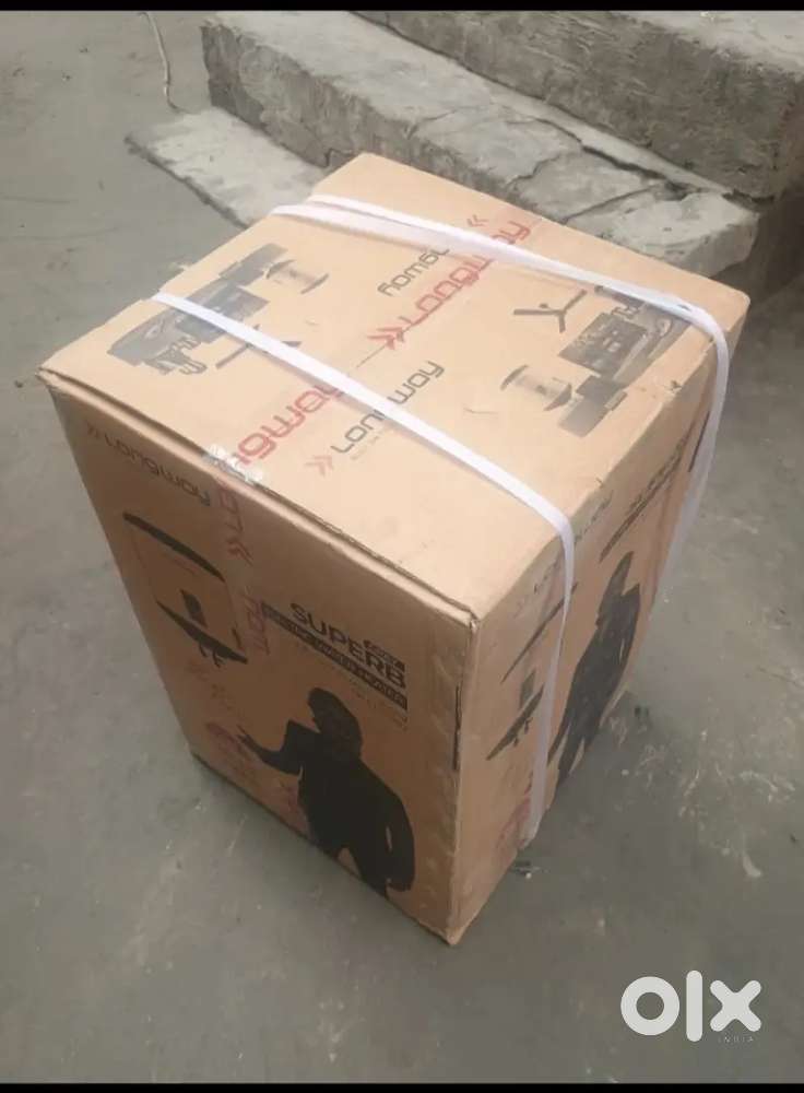 Brend new gyger...choota lena tha..badda le liiya