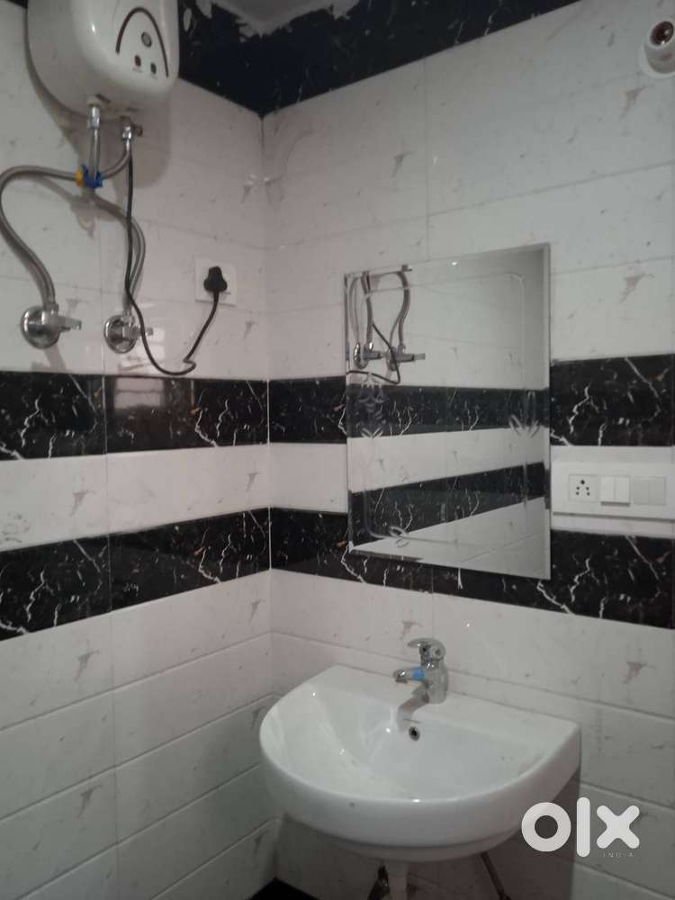 Independent Furnished 1 bhk Floor in Palam Vihar Gurgaon