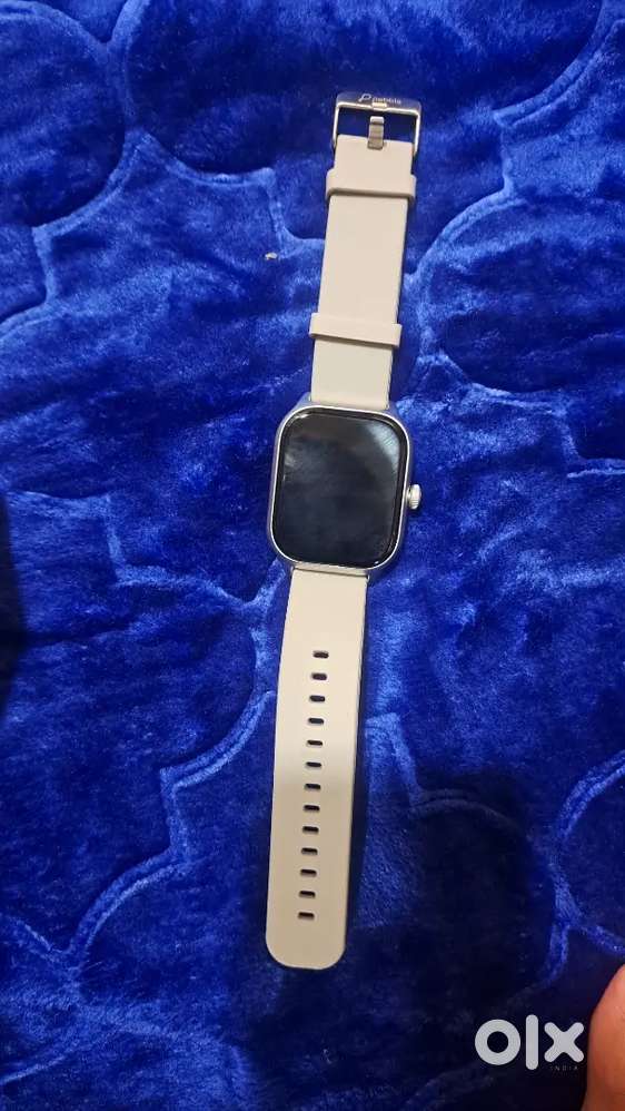 Pebble smart watch 1 year gaurantee