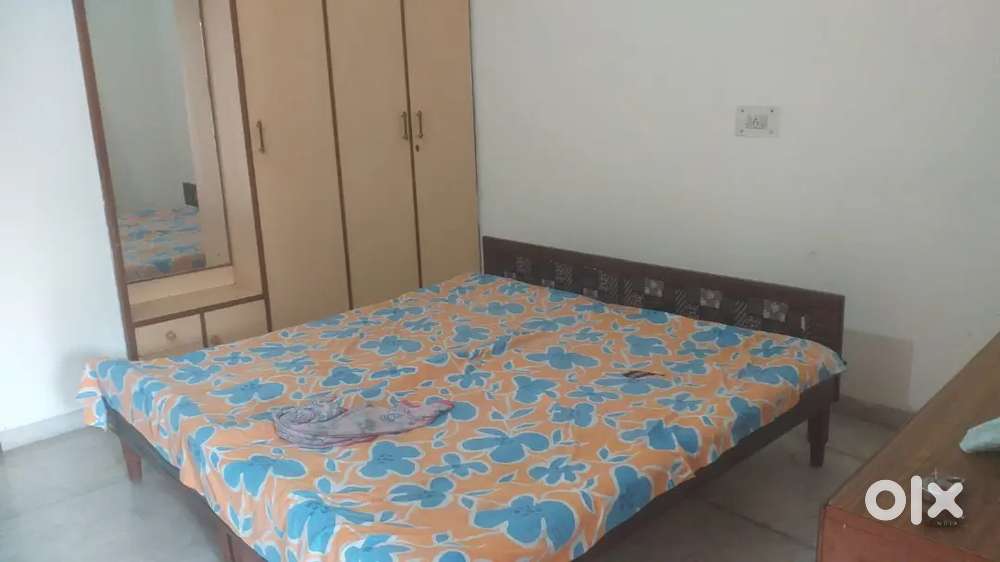Independent 2 bhk for working family