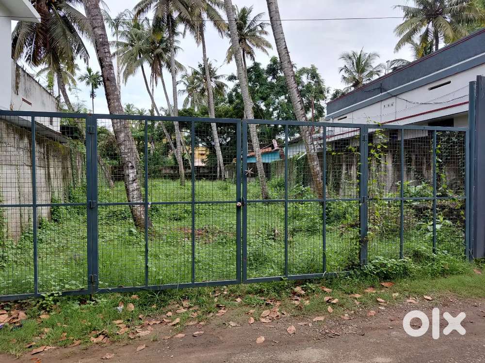Plot for sale lorry site neeramankara