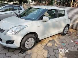 Maruti Suzuki Swift VXi + Manual, 2014, Petrol